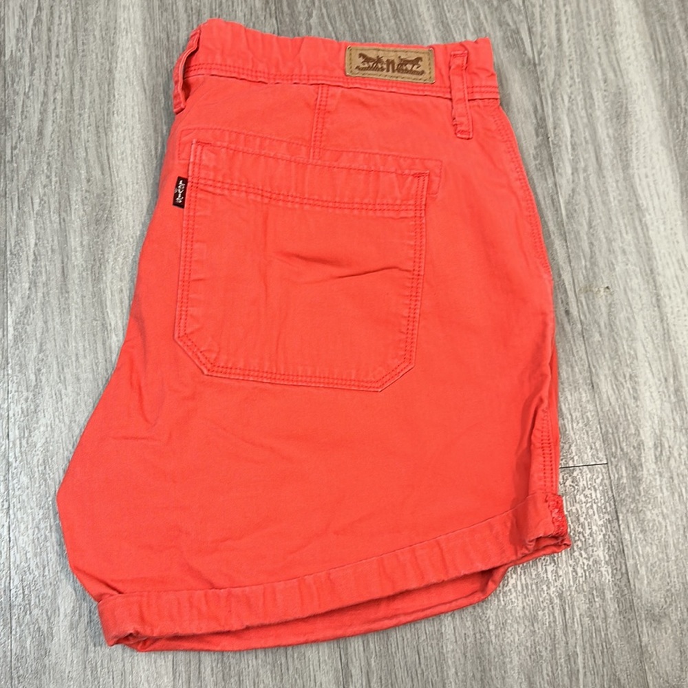 Levis Rolled Hem shorts, Coral, Size 29.